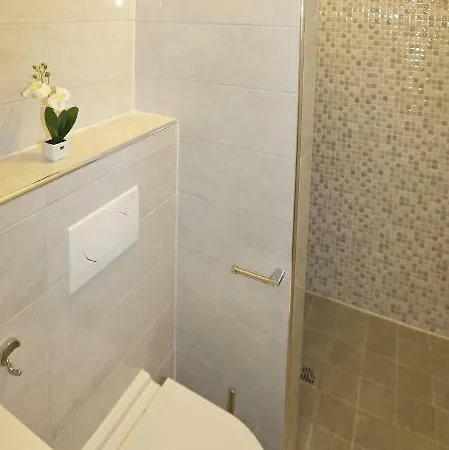 Apartman Tomas Art & Tomas Cave *