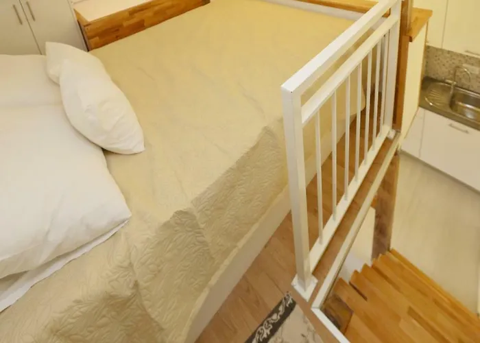 Tomas Art & Tomas Cave Апартаменты