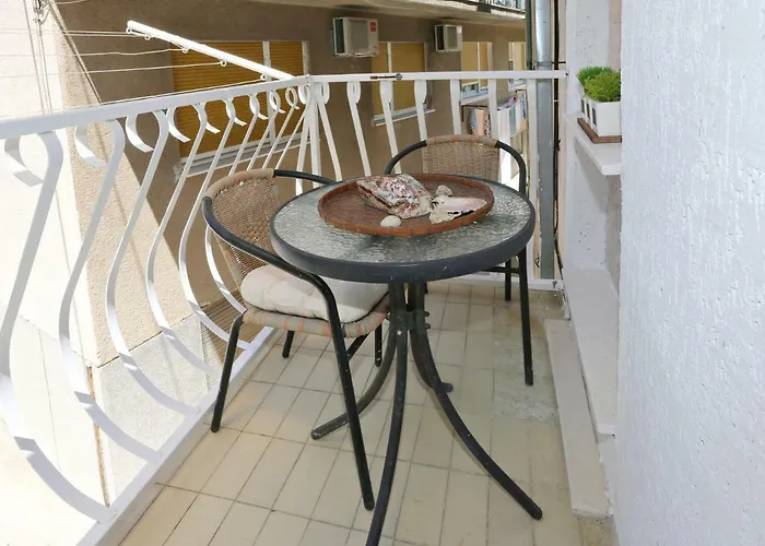 Tomas Art & Tomas Cave Lägenhet *