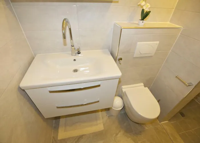 Tomas Art & Tomas Cave * Сплит