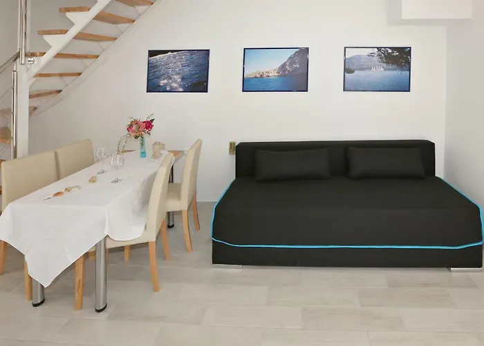 Tomas Art & Tomas Cave Апартаменты *