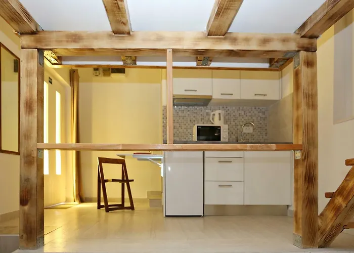 Tomas Art & Tomas Cave Апартаменты