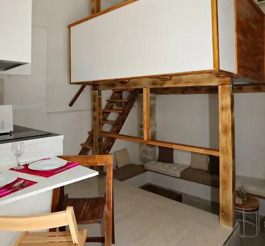 Апартаменты Tomas Art & Tomas Cave *